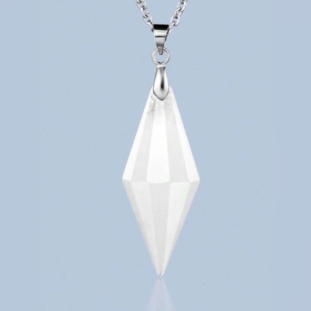 New Clear Quartz Pendant Necklace - Picture 8 of 12